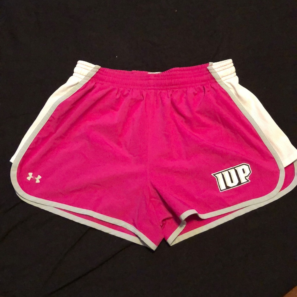 UA. Shorts sz small